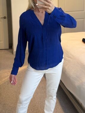 Vince Cobalt Blue V-Neck Long Sleeve Blouse Size 4